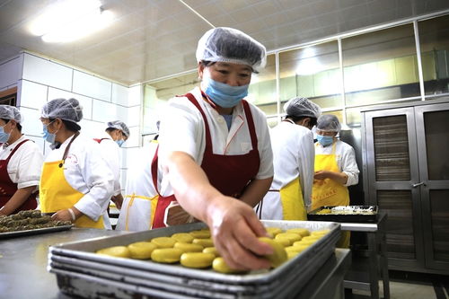 岁岁中秋团圆祈盼不变 今年甘肃临泽手工月饼啥馅凤凰网甘肃 凤凰网